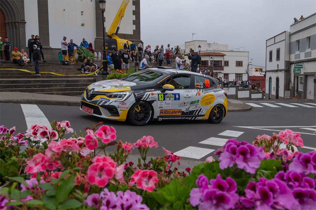 Primeros puntos de la temporada para Las Torres Automoción en la Clio Trophy Canarias